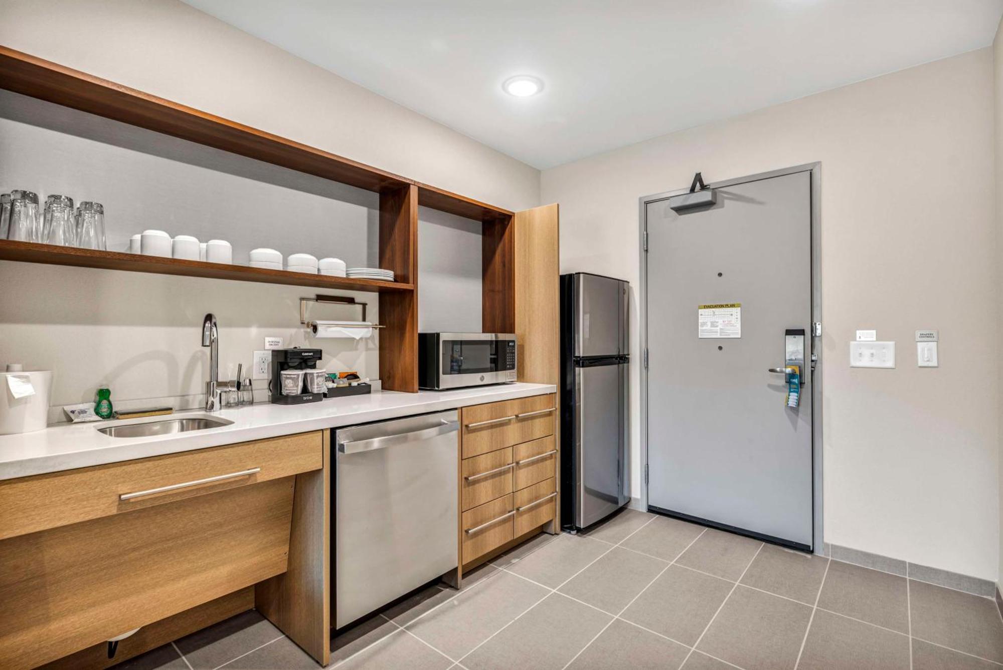 Home2 Suites By Hilton Raleigh West Lenovo Center Dış mekan fotoğraf