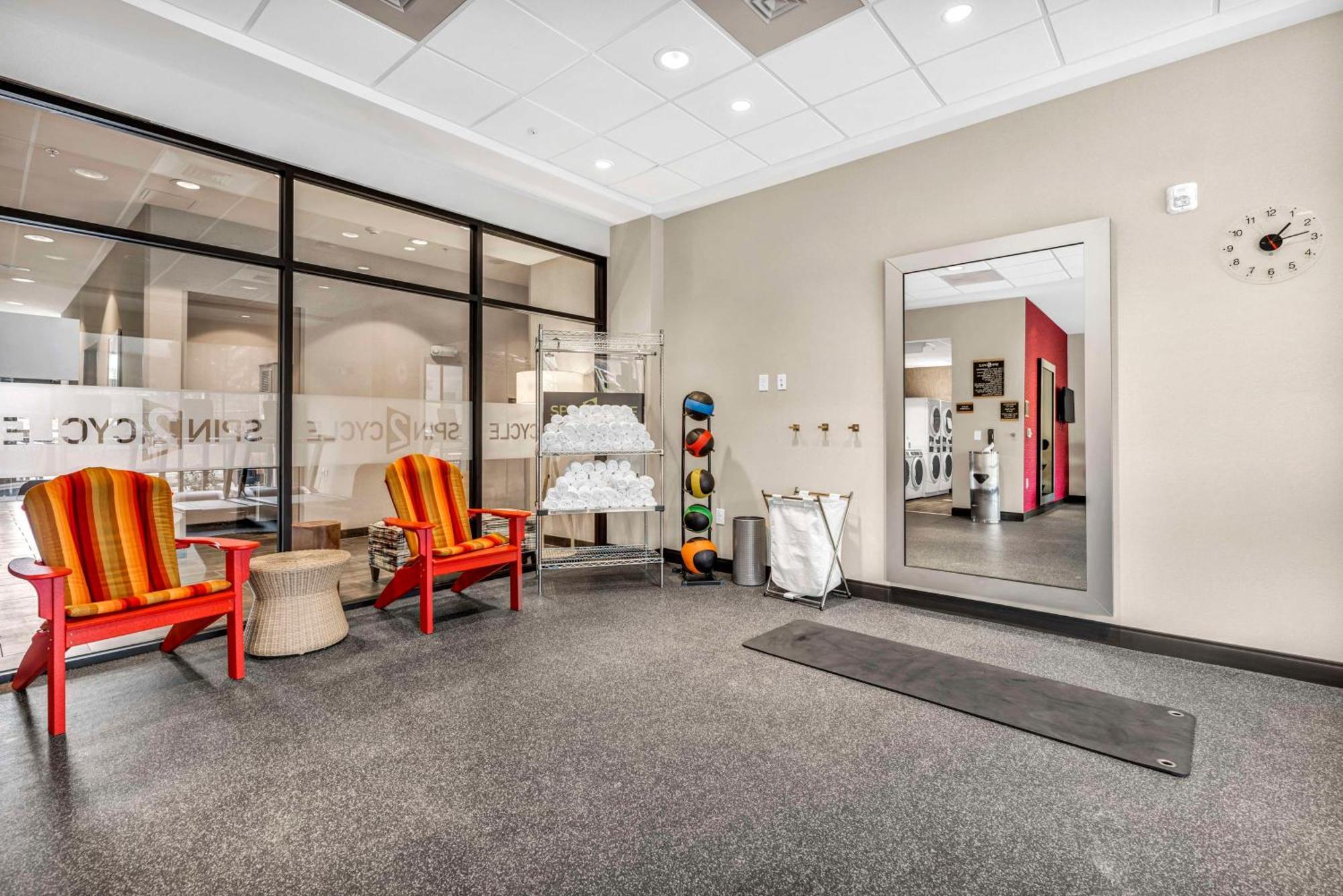 Home2 Suites By Hilton Raleigh West Lenovo Center Dış mekan fotoğraf