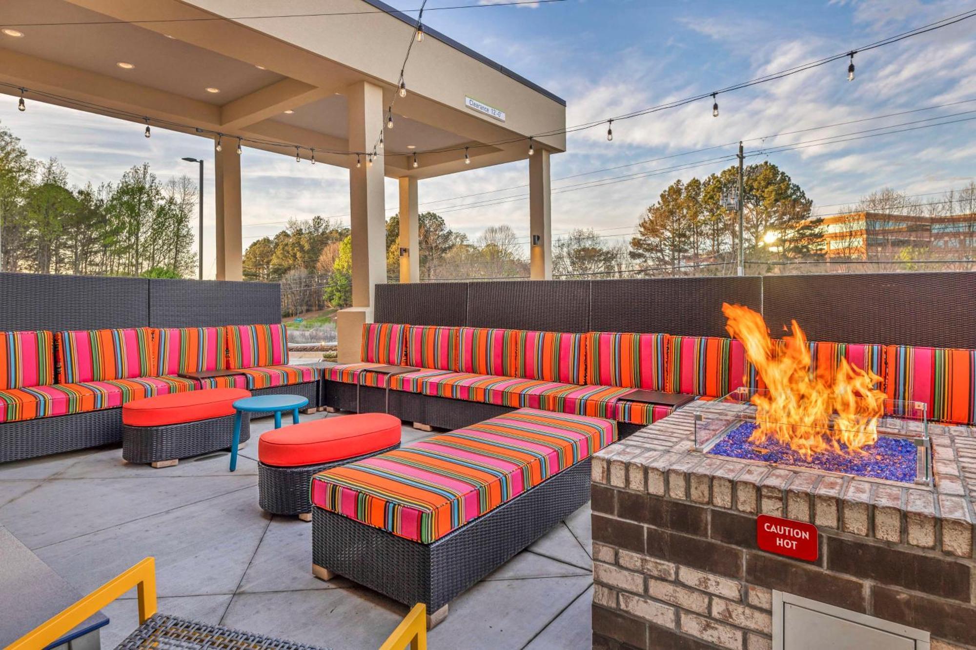Home2 Suites By Hilton Raleigh West Lenovo Center Dış mekan fotoğraf